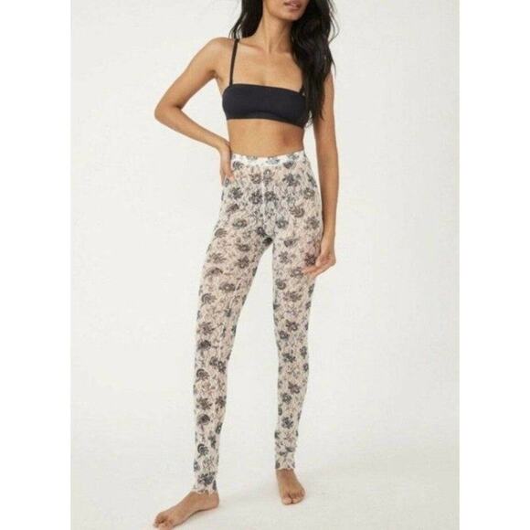 NWT Free People Layered in Lace Leggings Size XS - Picture 1 of 6